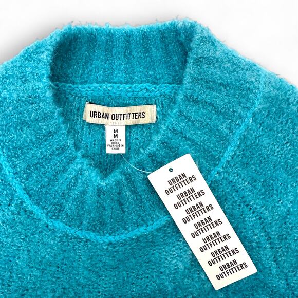 Urban Outfitters Women's NWT UO Avril Cropped Mock Neck Sweater Size M Teal Blue - Picture 4 of 11